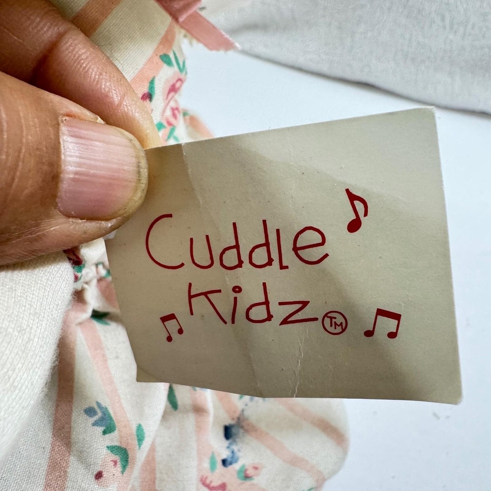 Berkeley Design Cuddle Kidz Musical Rag Doll My Favorite Things Floral Straw Hat - Picture 4 of 8